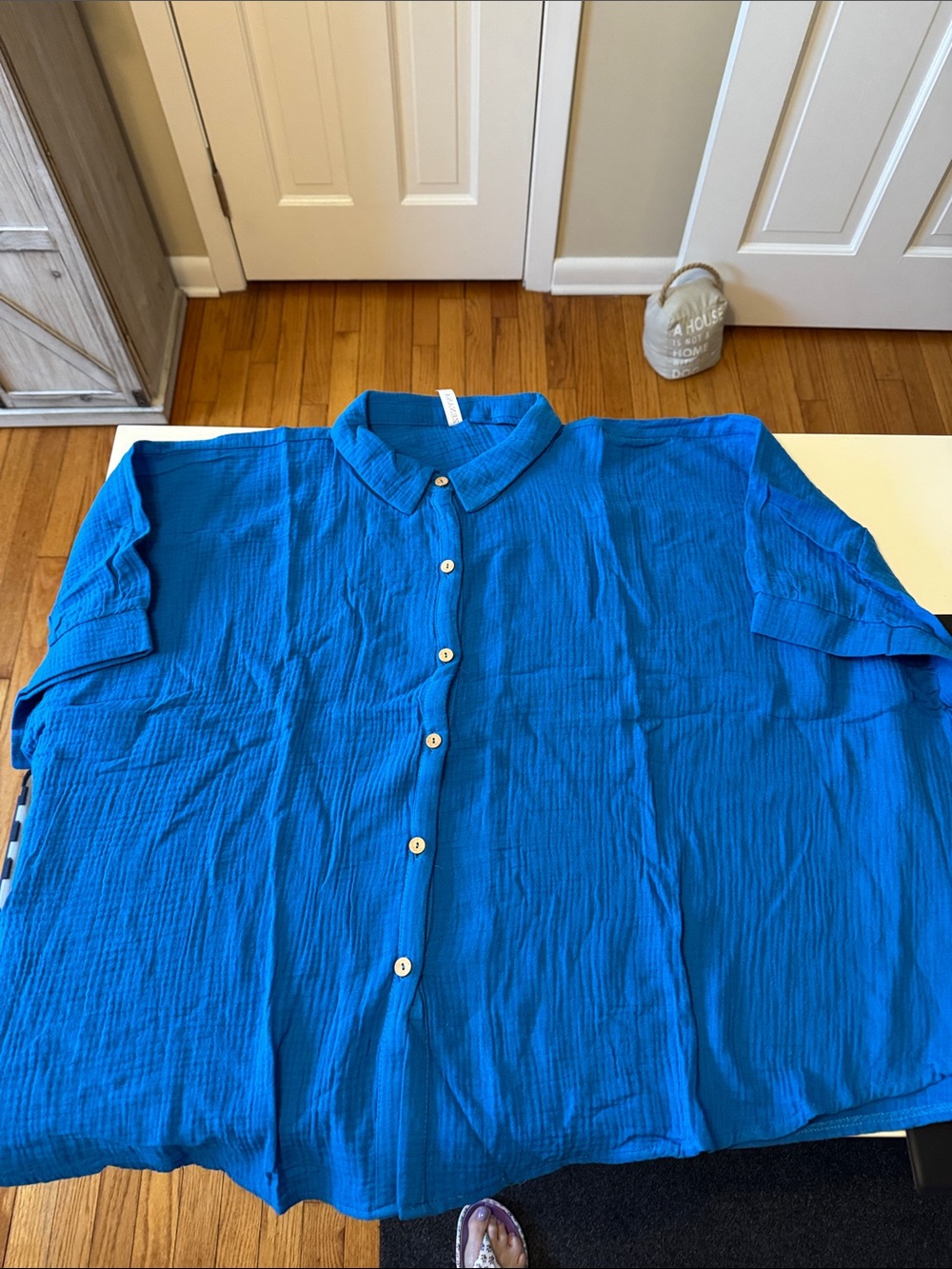 Zenana Outfitters Vibrant Royal Blue Short-Sleeve Button-Down Shirt L/XL